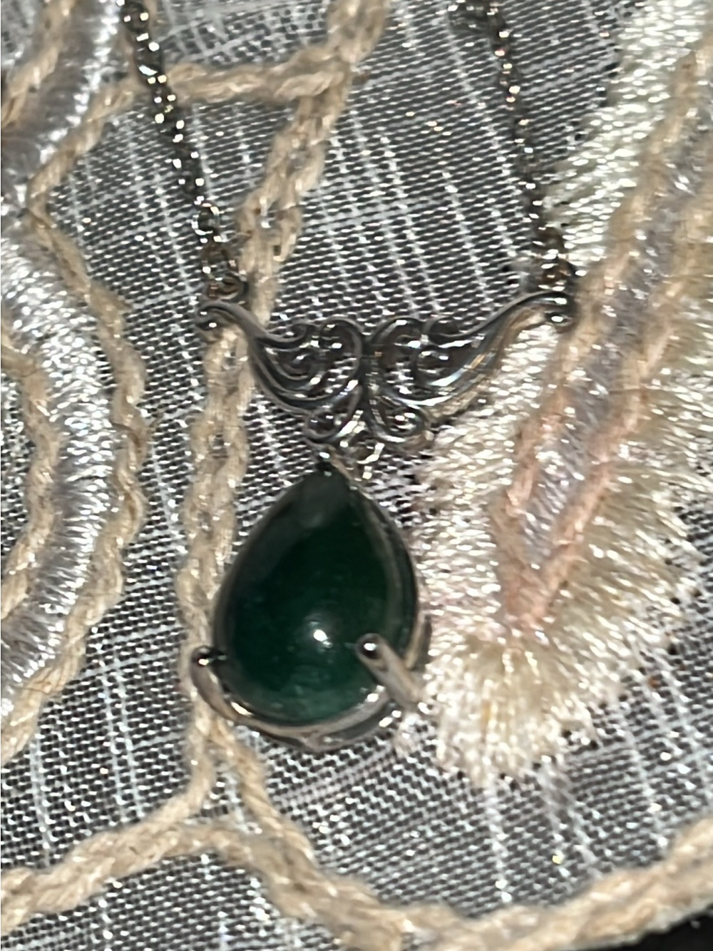 Elegant Teardrop Green Pendant Necklace - Women Jewelry